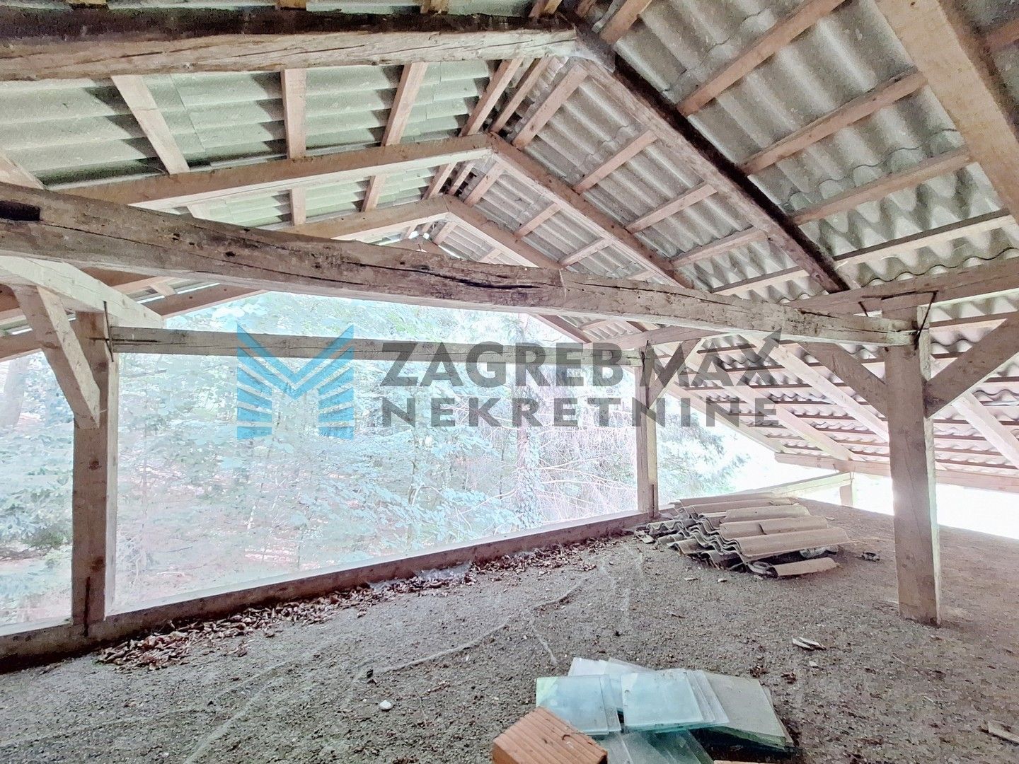 Zagreb - VELIKO TRGOVIŠĆE - poslovni objekt široke namjene