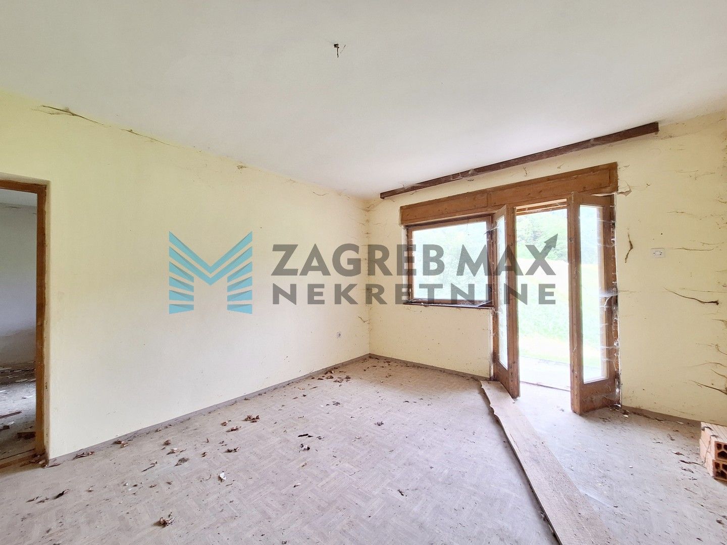 Zagreb - VELIKO TRGOVIŠĆE - poslovni objekt široke namjene