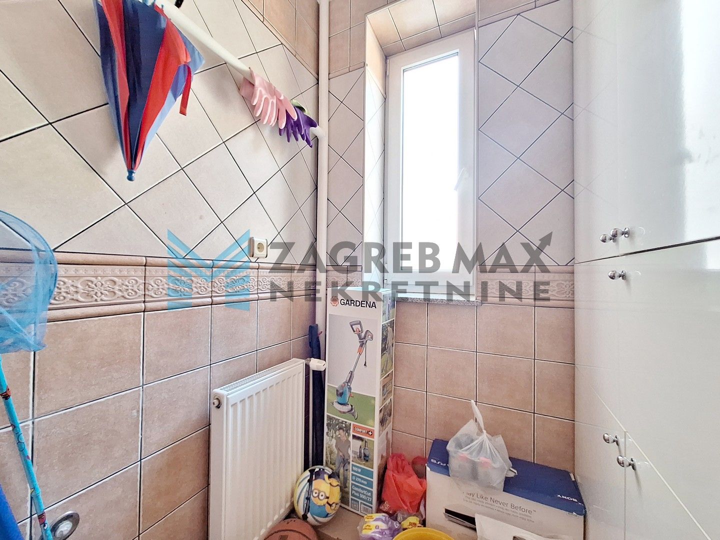 Zagreb - TREŠNJEVKA - Garićgradska - 2-etažni sa dvorištem+2 PM - BEZ PROVIZIJE