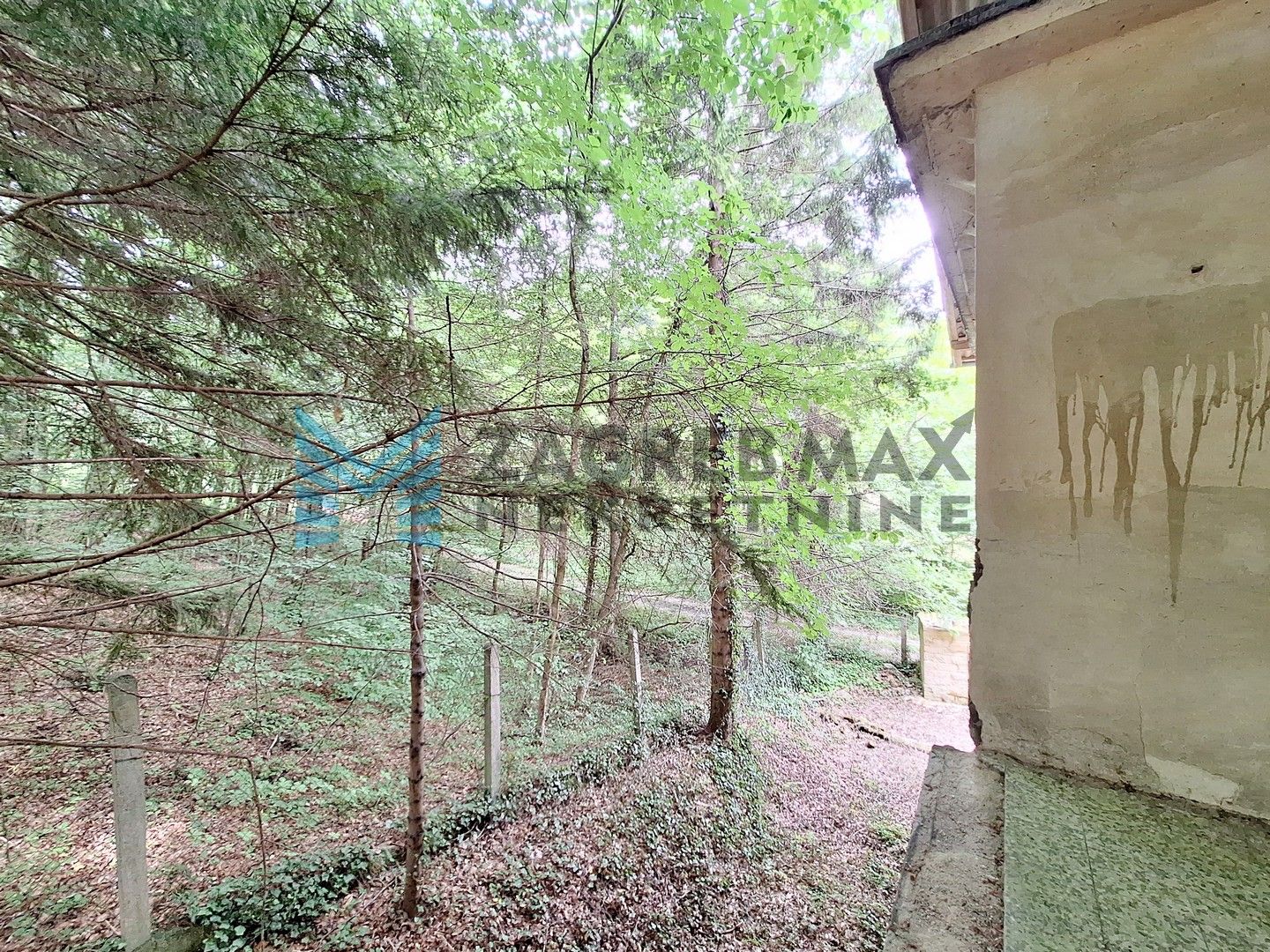 Zagreb - VELIKO TRGOVIŠĆE - poslovni objekt široke namjene