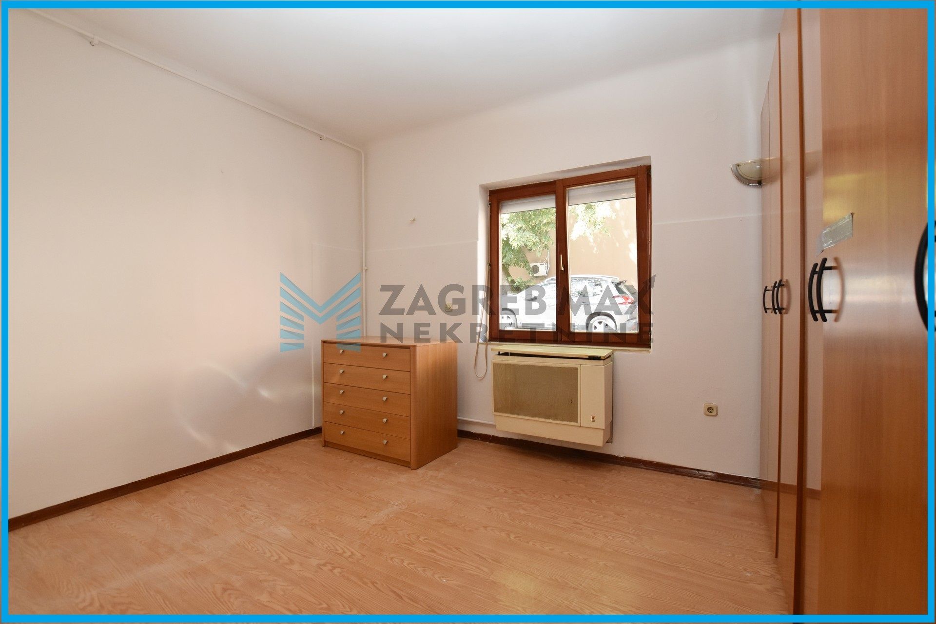 Zagreb - OZALJSKA, 1 soba, parking, moguća dodatna soba