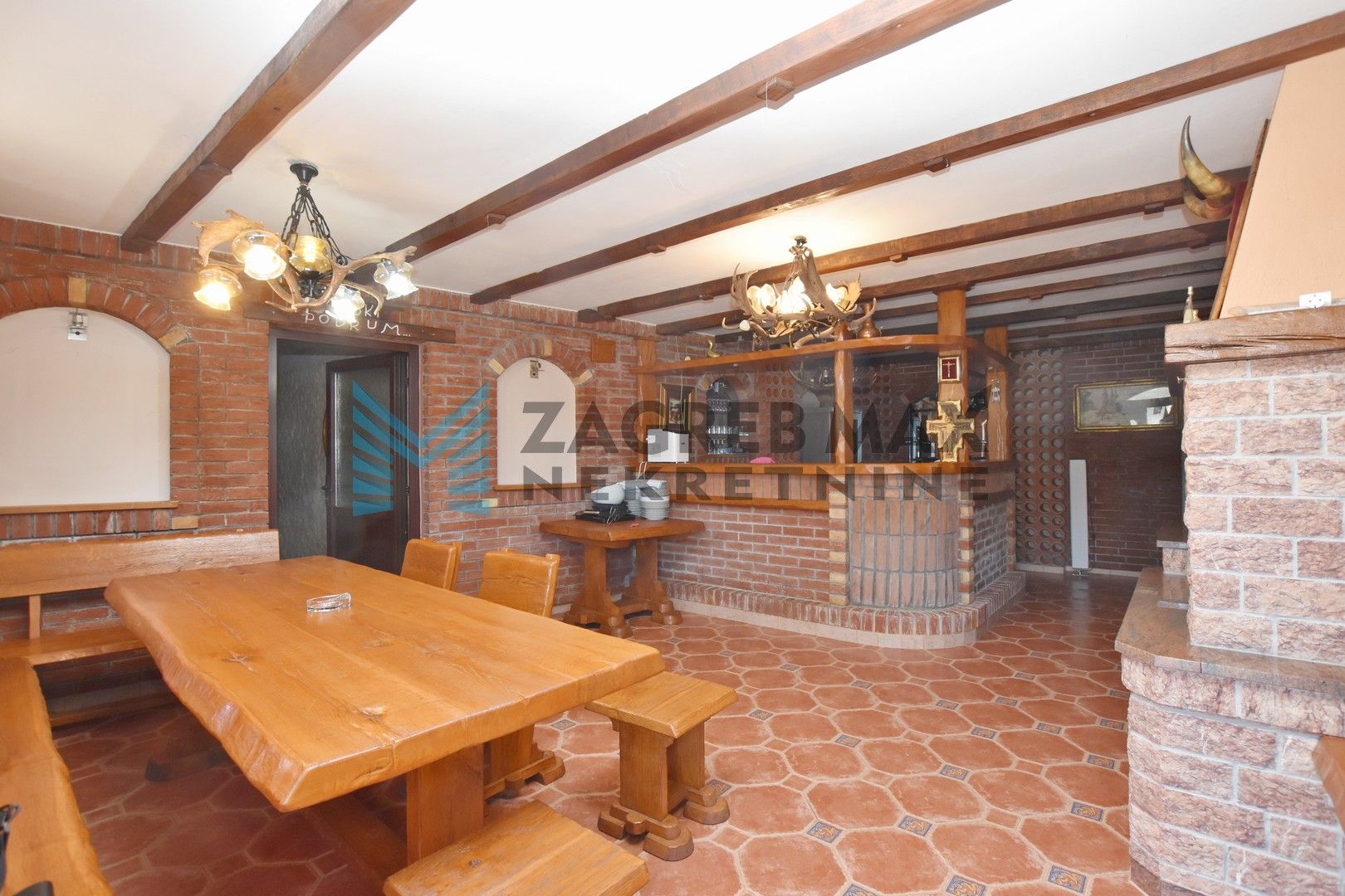 Zagreb - DUBRAVICA - eksluzivna kuća na obroncima Medvednice