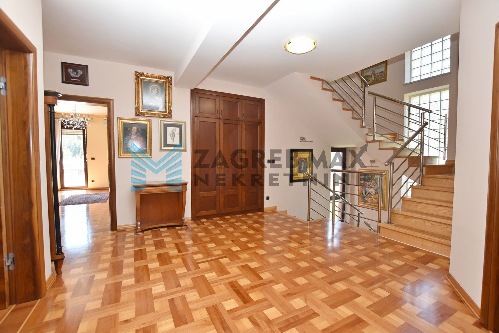 Zagreb - DUBRAVICA - eksluzivna kuća na obroncima Medvednice