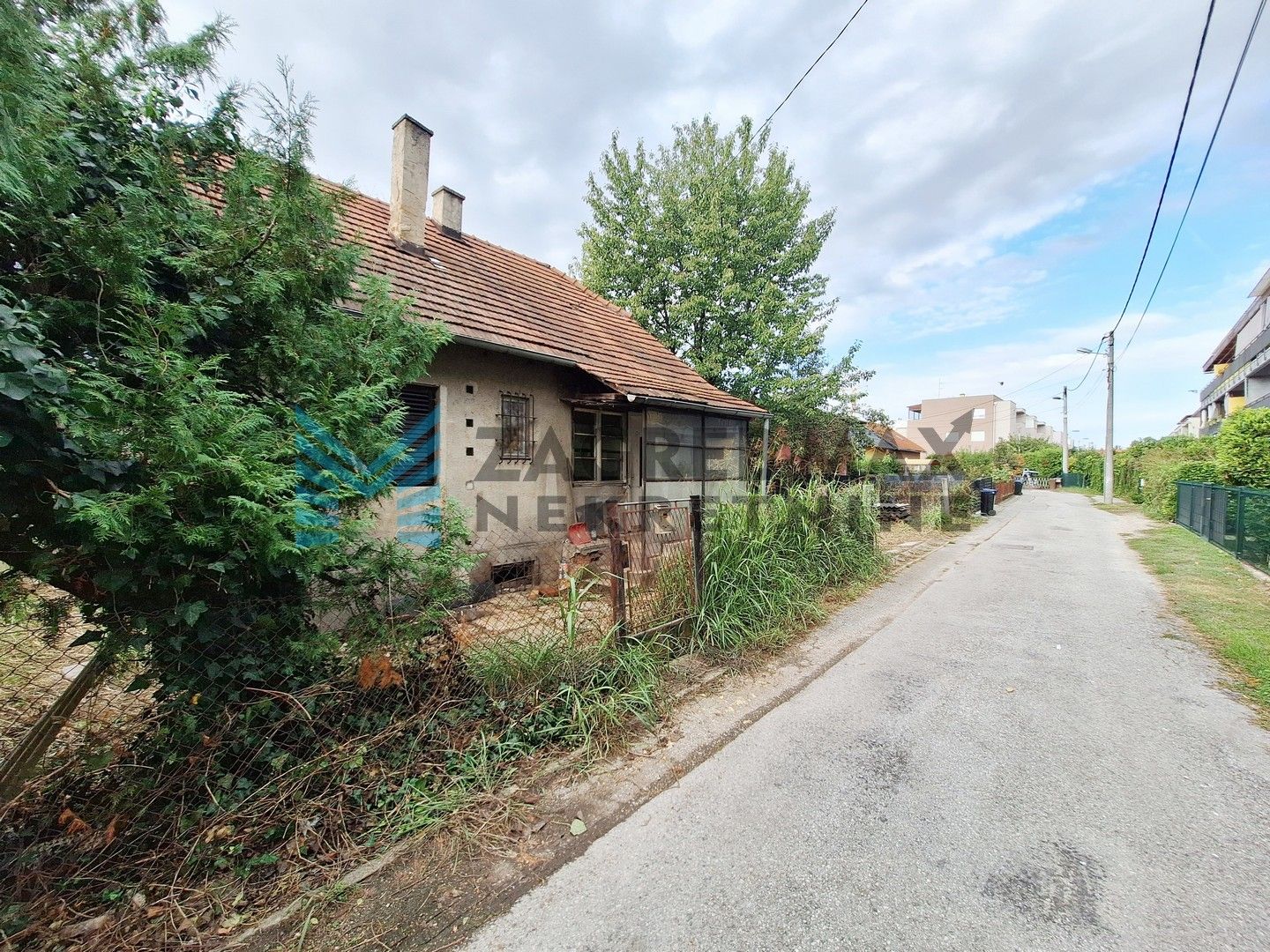 Zagreb - JANKOMIR - Jelašički odvojak - kuća za rušenje na zemljištu 429 m²