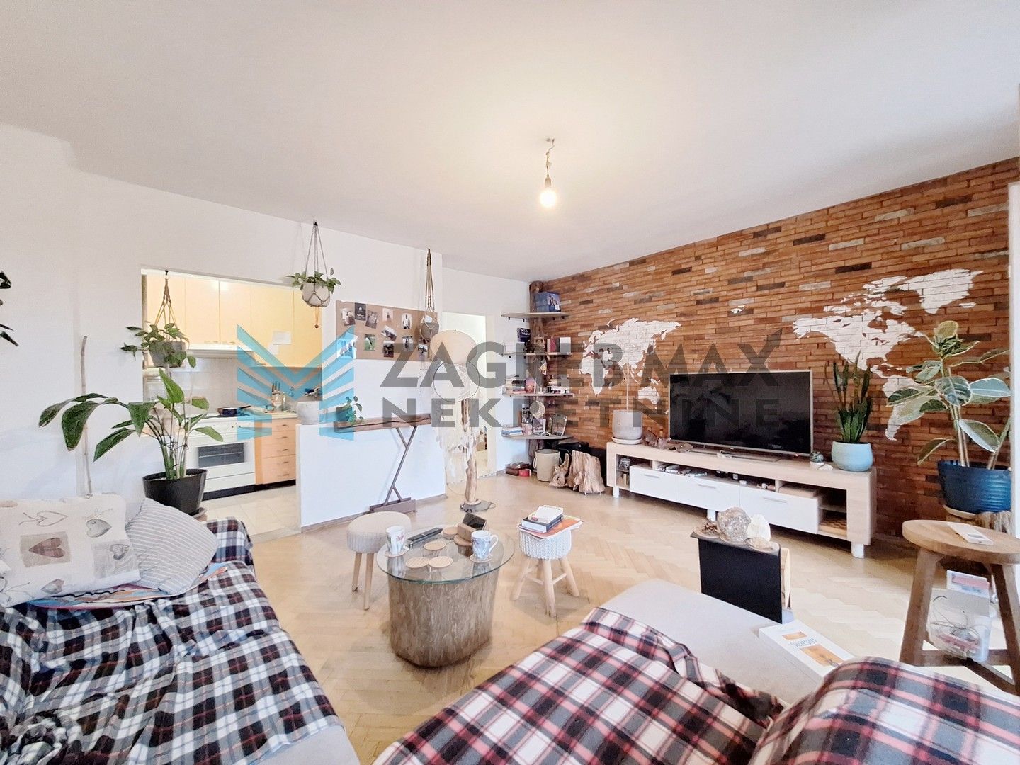 Zagreb - GAJNICE - Gajnice - 2-soban s pogledom na Samoborsko gorje - BEZ PROVIZIJE