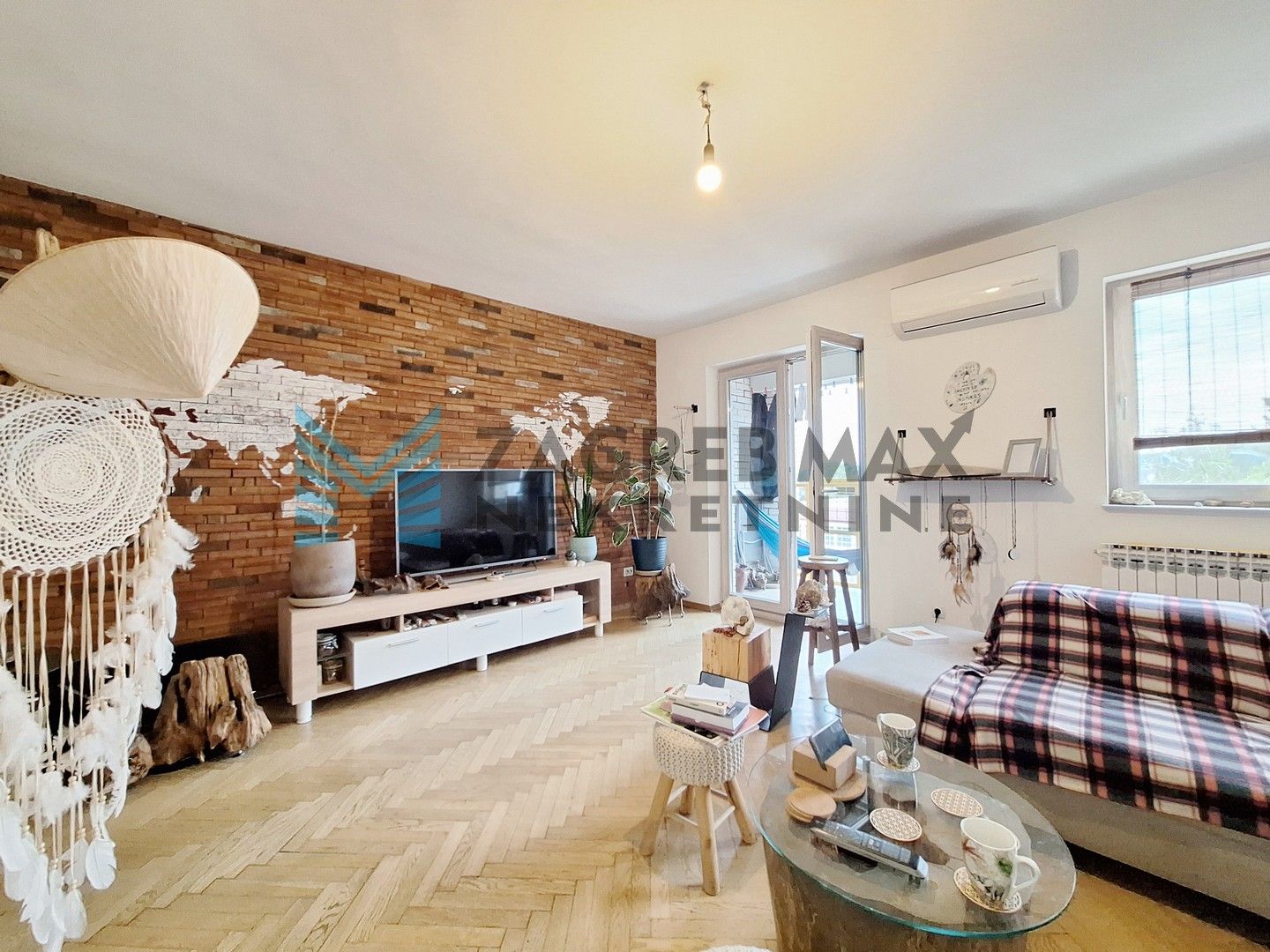 Zagreb - GAJNICE - Gajnice - 2-soban s pogledom na Samoborsko gorje - BEZ PROVIZIJE