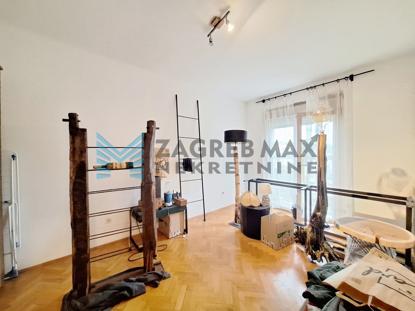 Zagreb - GAJNICE - Gajnice - 2-soban s pogledom na Samoborsko gorje - BEZ PROVIZIJE