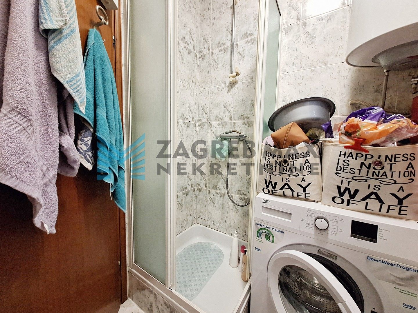 Zagreb - MIKULIĆI - B.Glavića - 2-sobni - odmah useljiv, osiguran parking