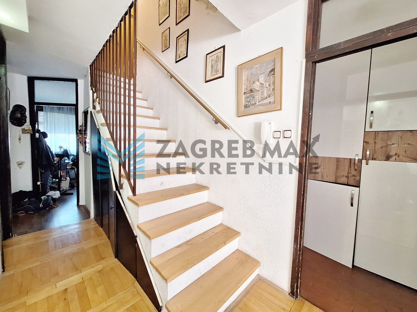 Zagreb - DUGAVE - Školski prilaz - 4-sobni, svijetao