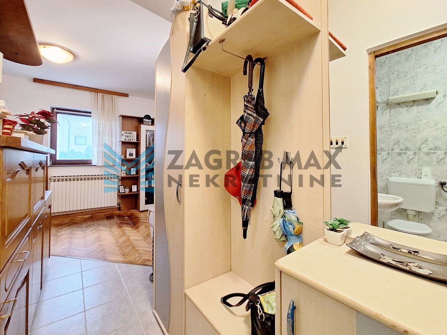 Zagreb - MIKULIĆI - B.Glavića - 2-sobni - odmah useljiv, osiguran parking