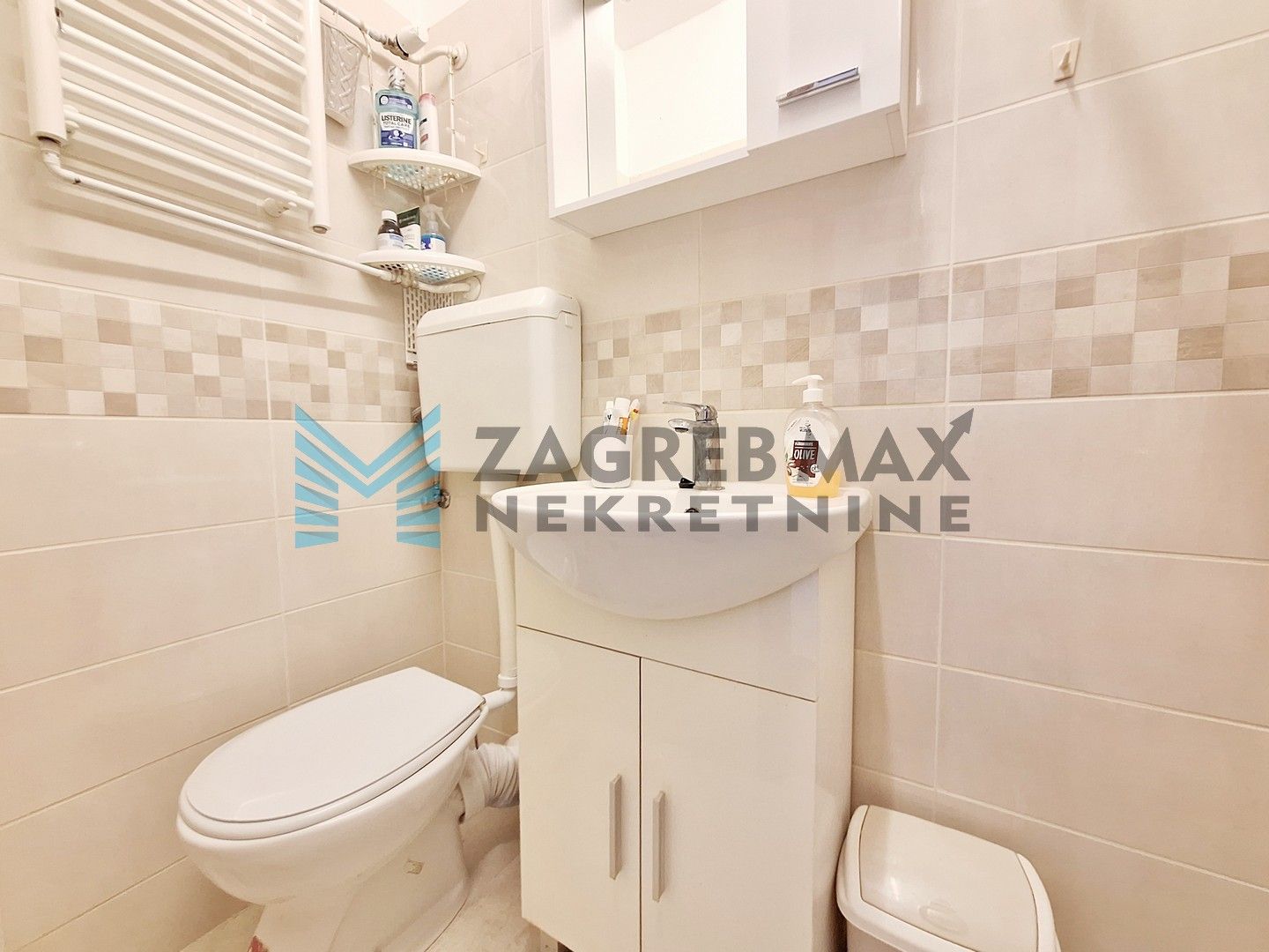 Zagreb - UTRINE - Kombolova - 1-sobni, svijetao, odmah useljiv