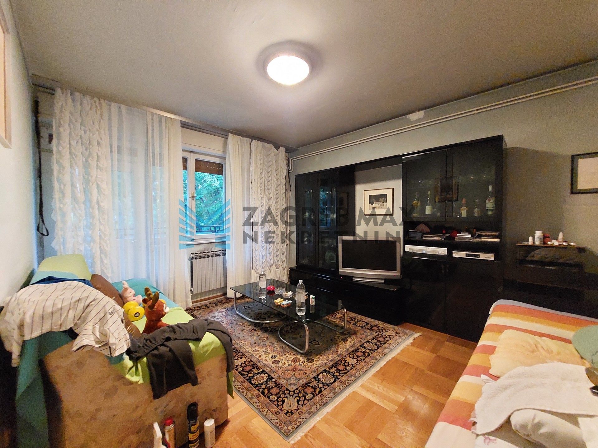 Zagreb - MAKSIMIR - Pančićeva - 4-sobni, spremište, blizina Maksimira, mirno