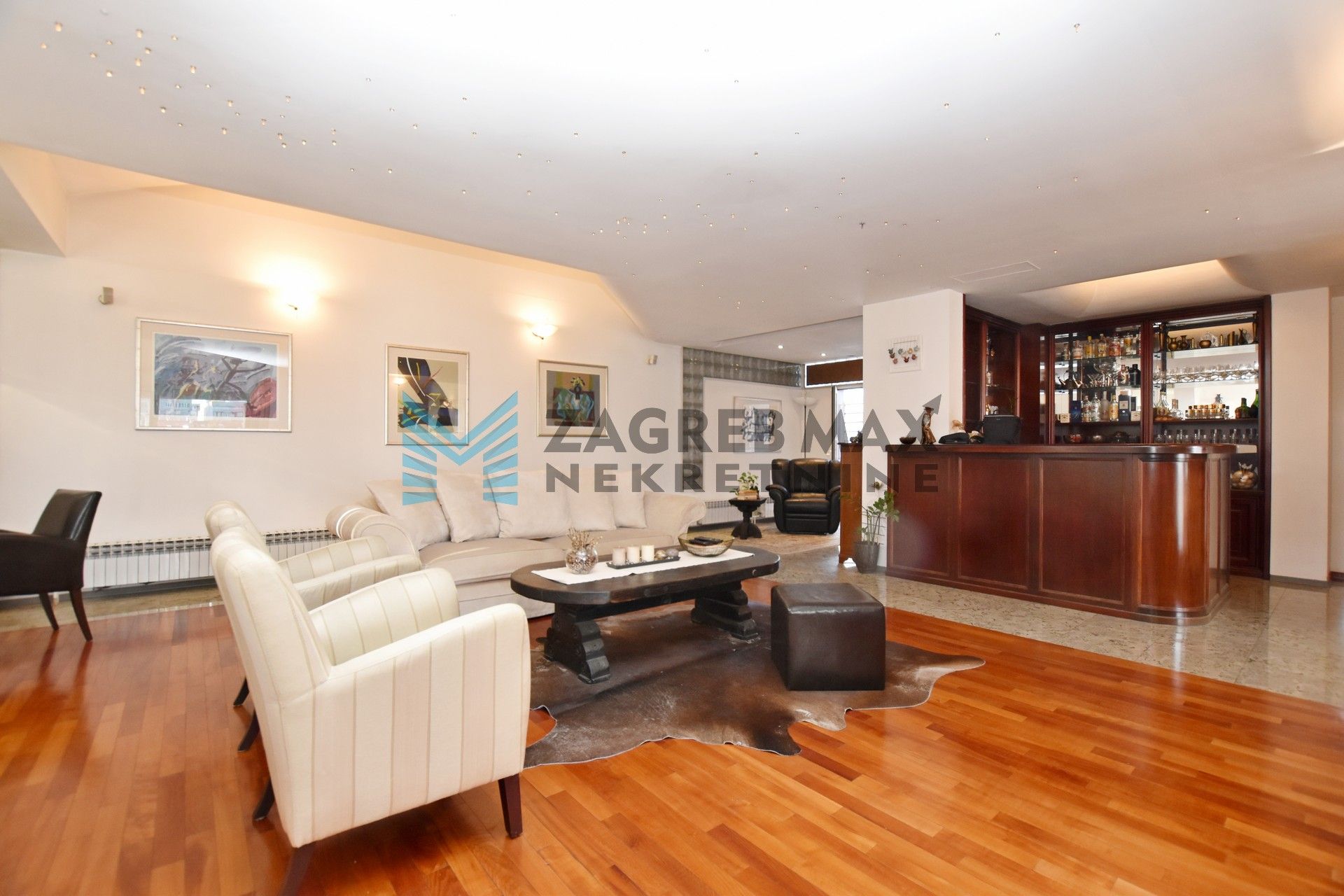 Zagreb - TREŠNJEVKA - Modruška - 3-sobni, prostran, terasa, spremište, parking