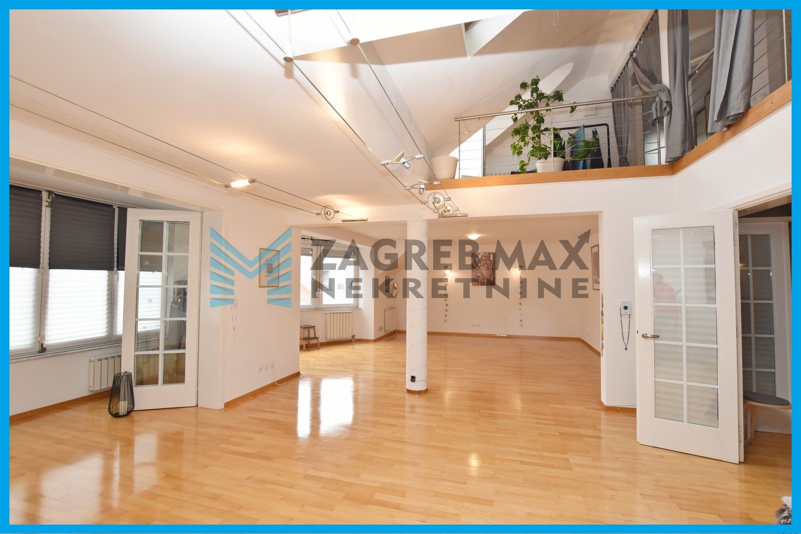 Zagreb - TREŠNJEVKA - Garićgradska - VMD - komforan 4-sobni s terasom i garažom