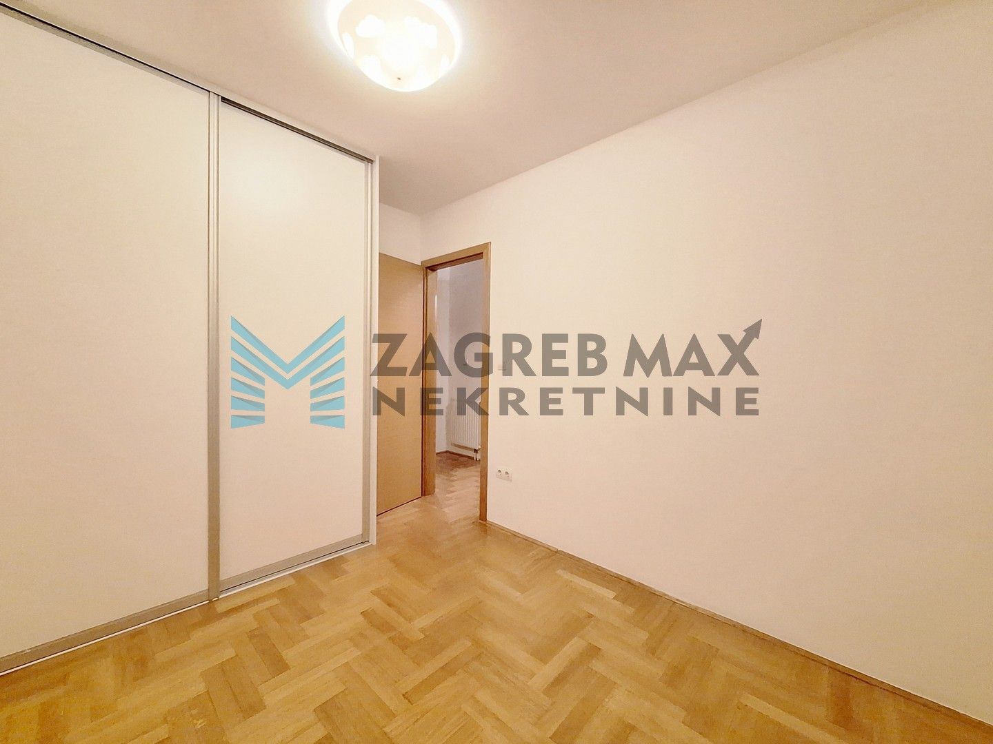 Zagreb - RUDEŠ - Rudeška - kvalitetan 4-sobni stan, prostran, loggia, GPM