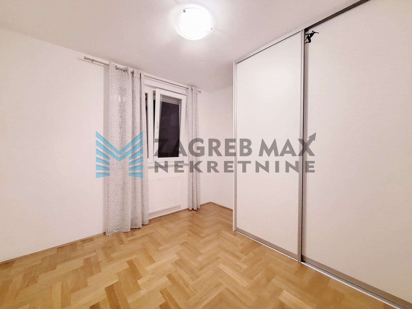 Zagreb - RUDEŠ - Rudeška - kvalitetan 4-sobni stan, prostran, loggia, GPM