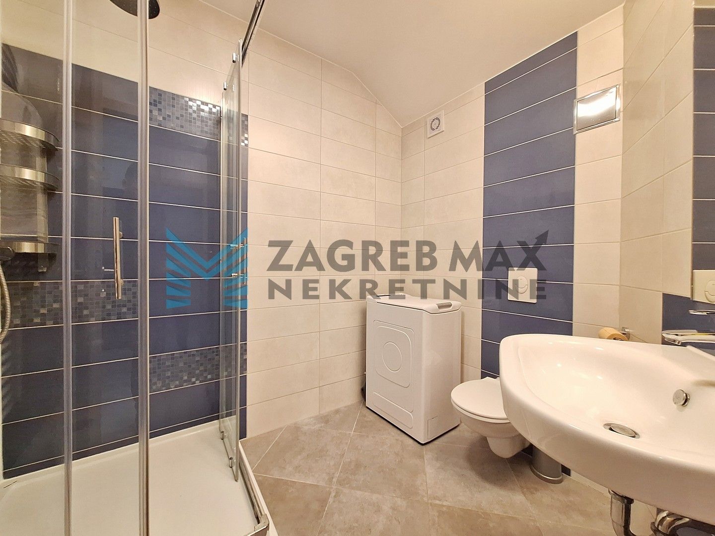 Zagreb - ŠPANSKO - M.Rešetara - 3-sobni, renoviran, svijetao, odmah useljiv