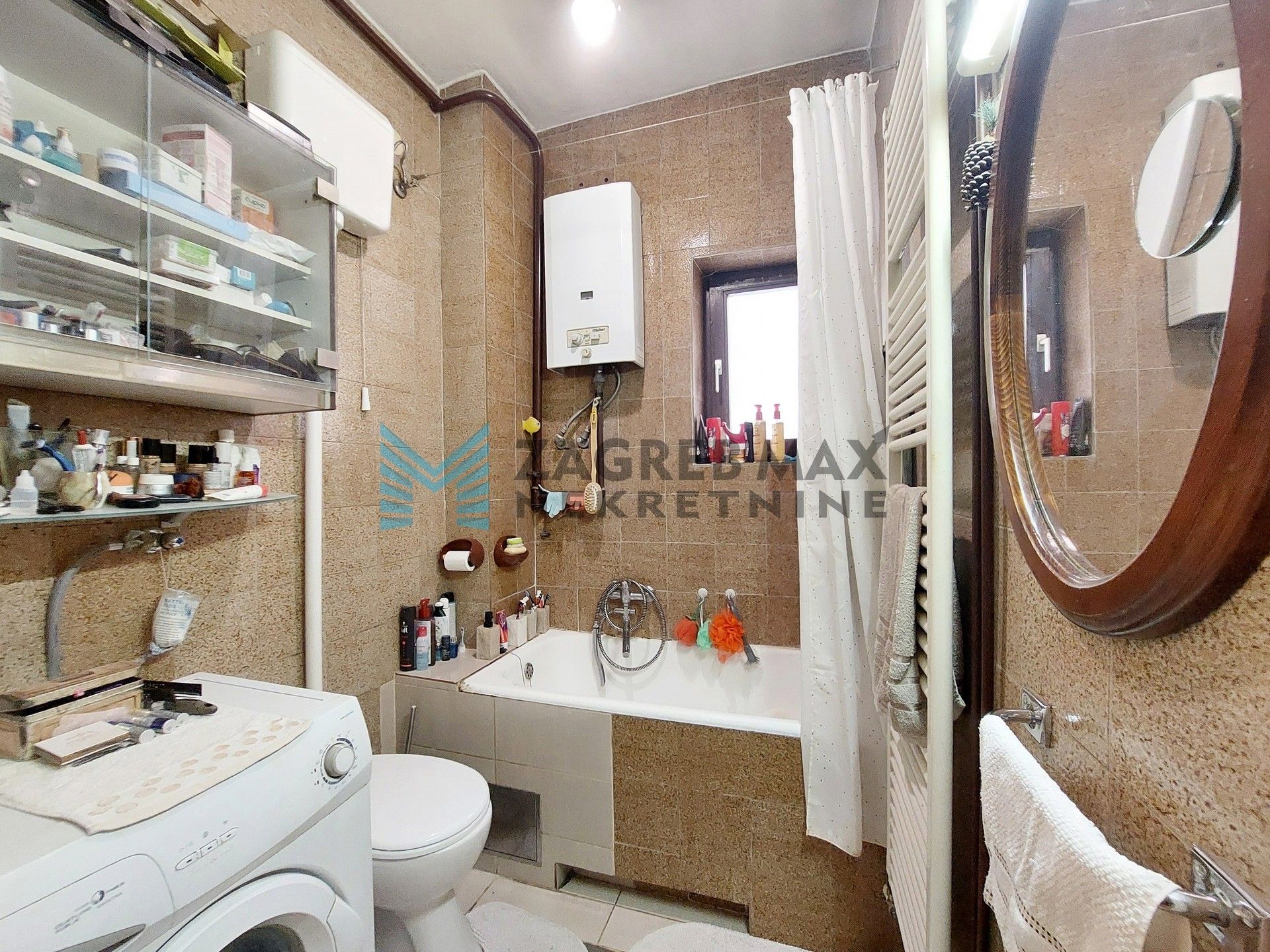 Zagreb - Trg dr.F.Tuđmana - Krajiška - 4-sobni, prostran, 2 galerije, lođa