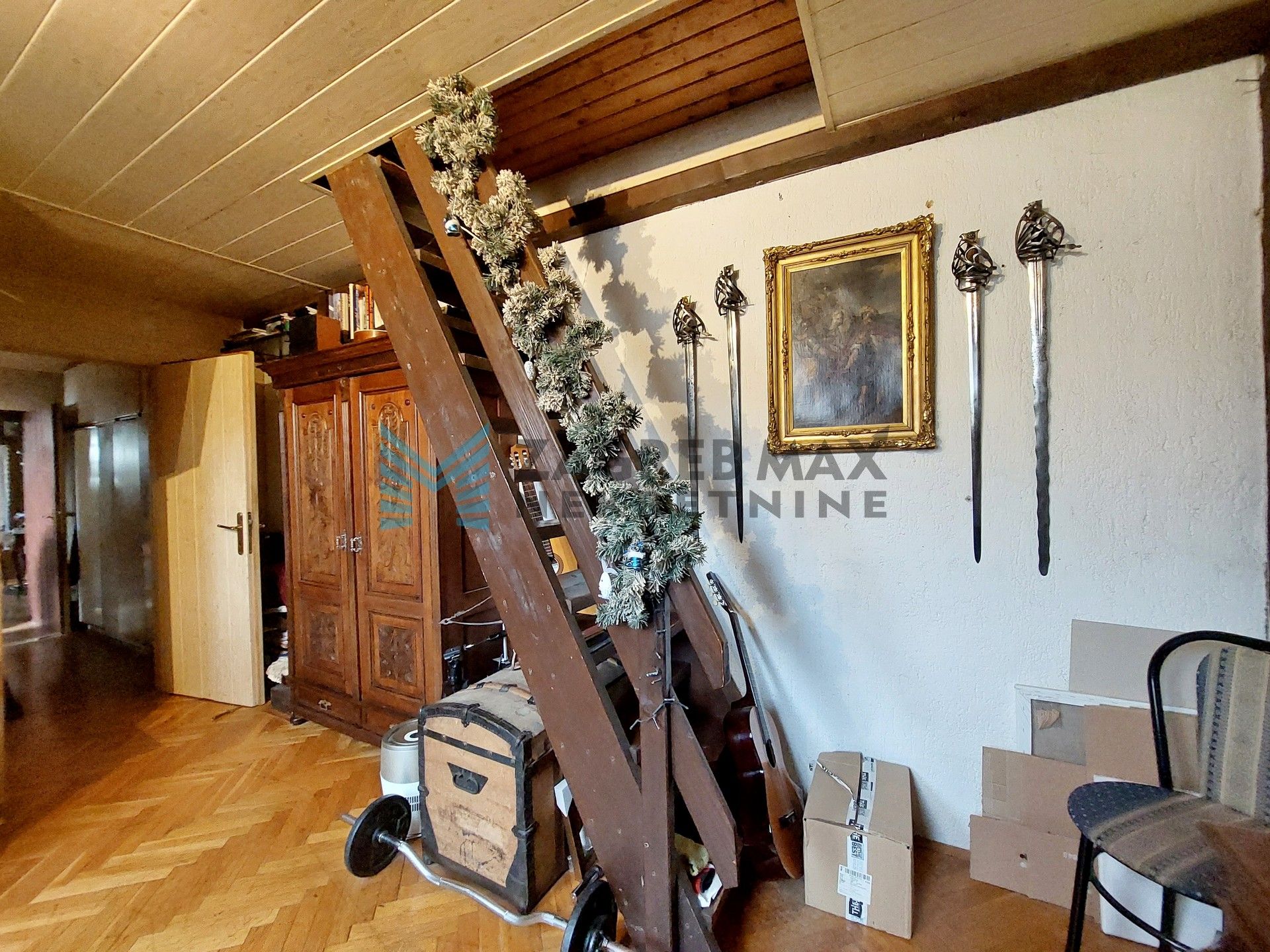 Zagreb - Trg dr.F.Tuđmana - Krajiška - 4-sobni, prostran, 2 galerije, lođa