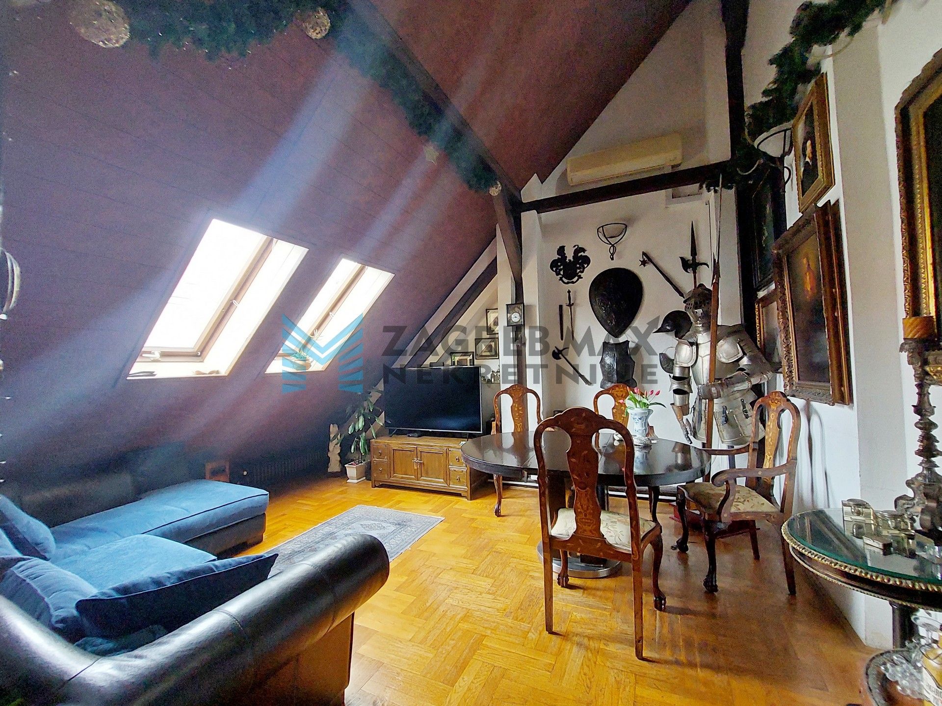 Zagreb - Trg dr.F.Tuđmana - Krajiška - 4-sobni, prostran, 2 galerije, lođa