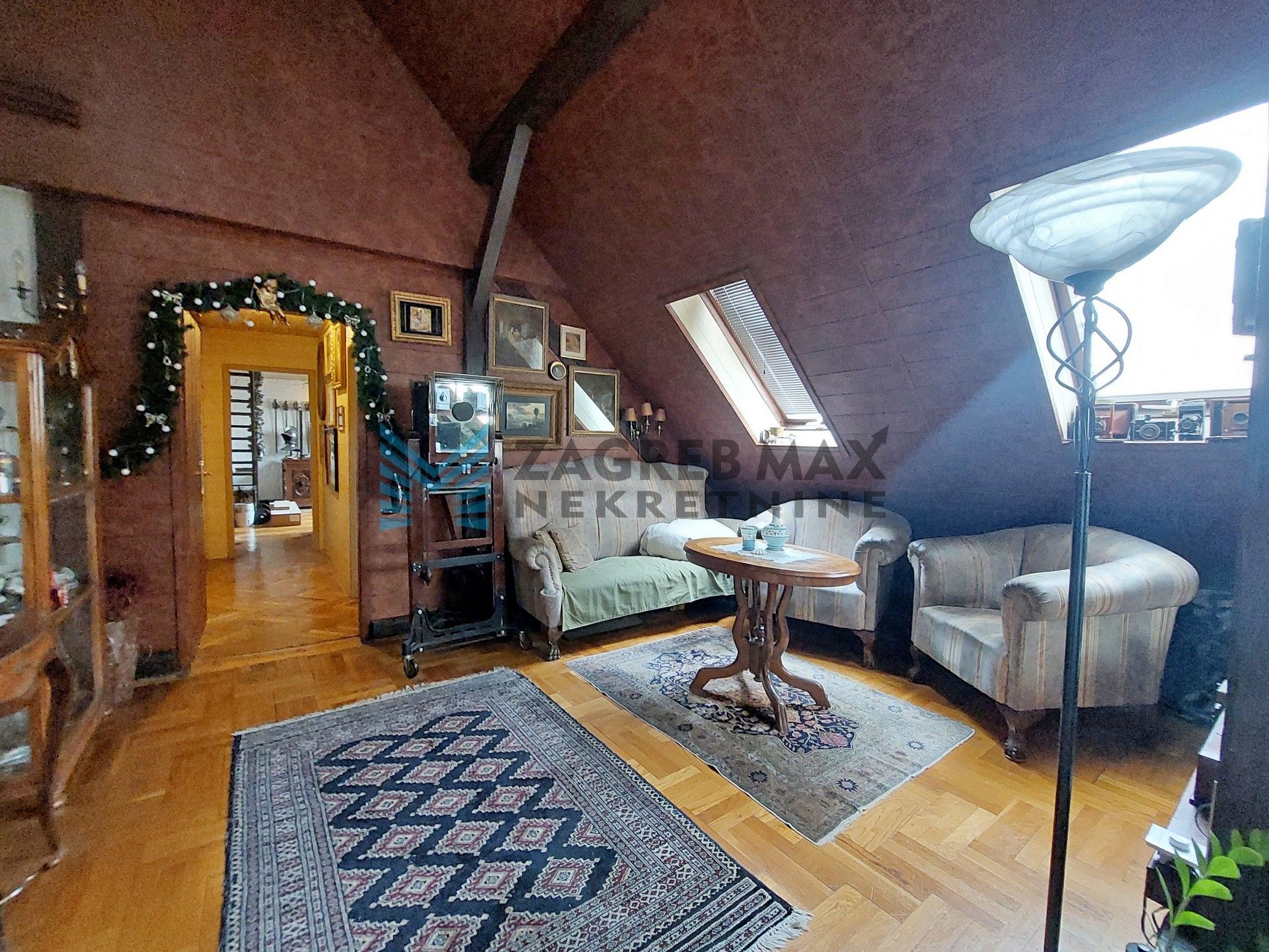 Zagreb - Trg dr.F.Tuđmana - Krajiška - 4-sobni, prostran, 2 galerije, lođa