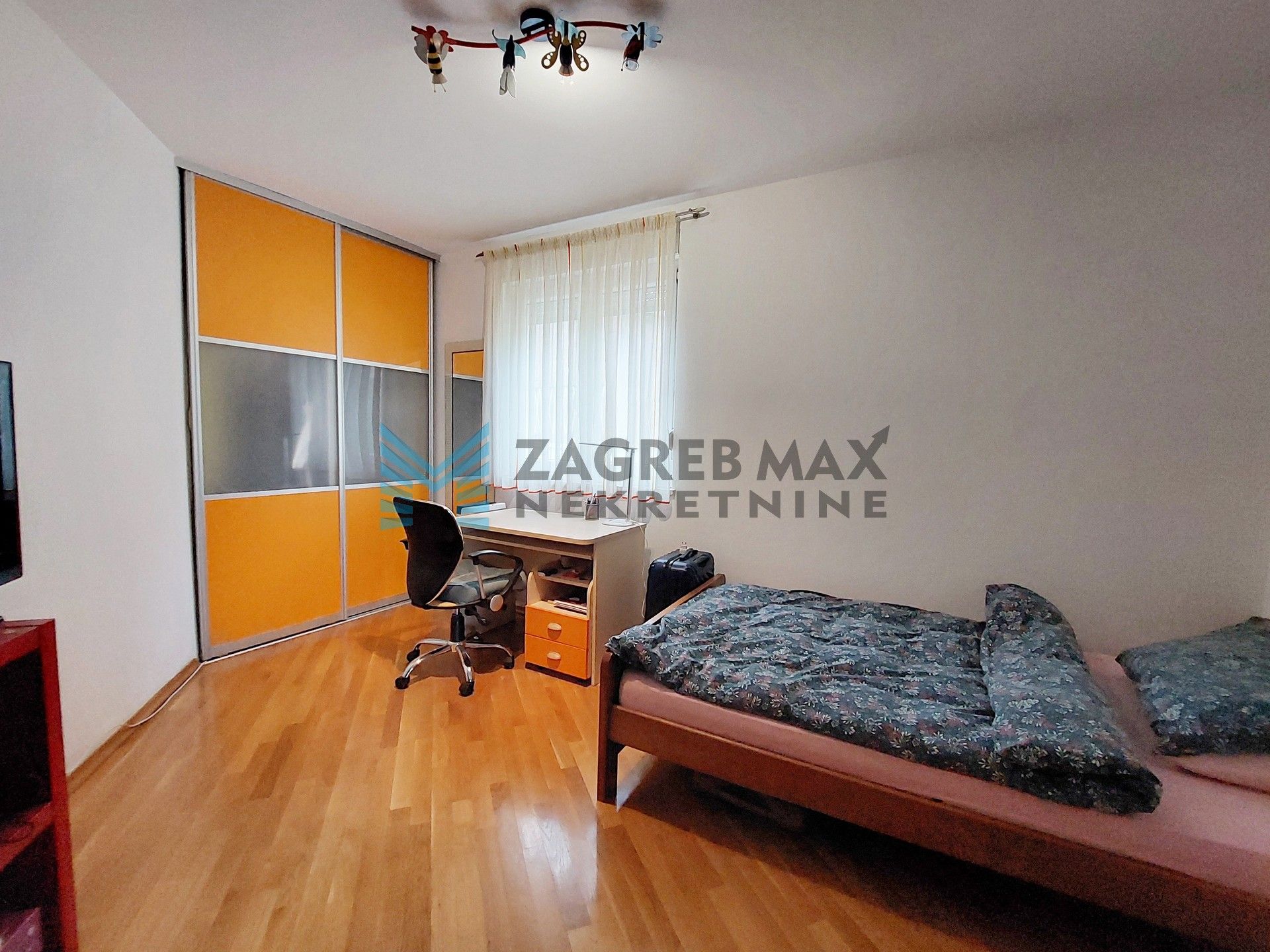 Zagreb - KUSTOŠIJA - Divoselska - 4-sobni, prostran, parking, spremište, vrt