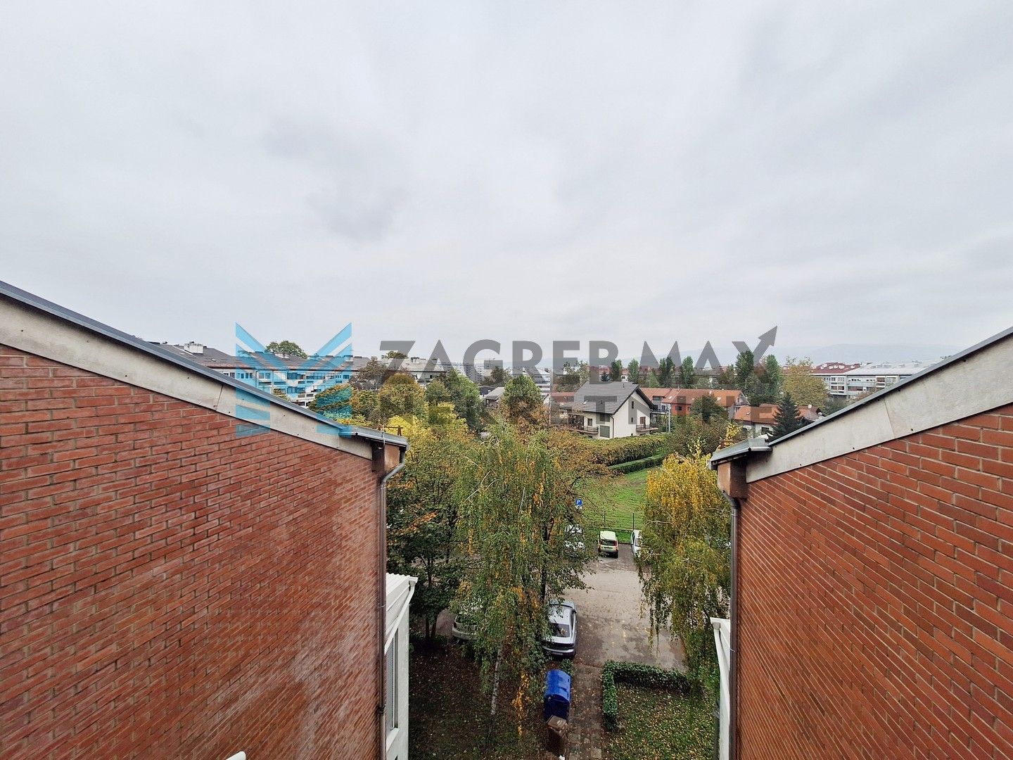 Zagreb - ŠPANSKO - M.Rešetara - 3-sobni, renoviran, svijetao, odmah useljiv