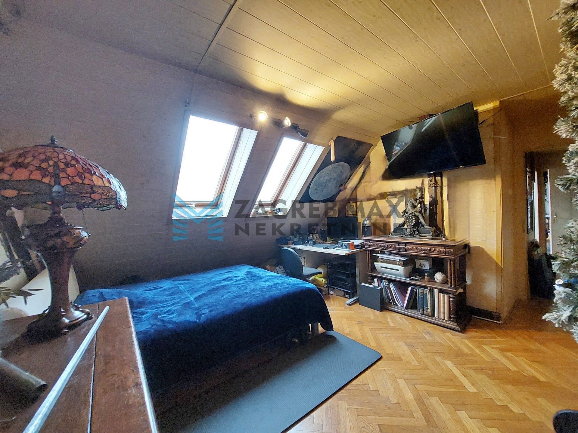 Zagreb - Trg dr.F.Tuđmana - Krajiška - 4-sobni, prostran, 2 galerije, lođa