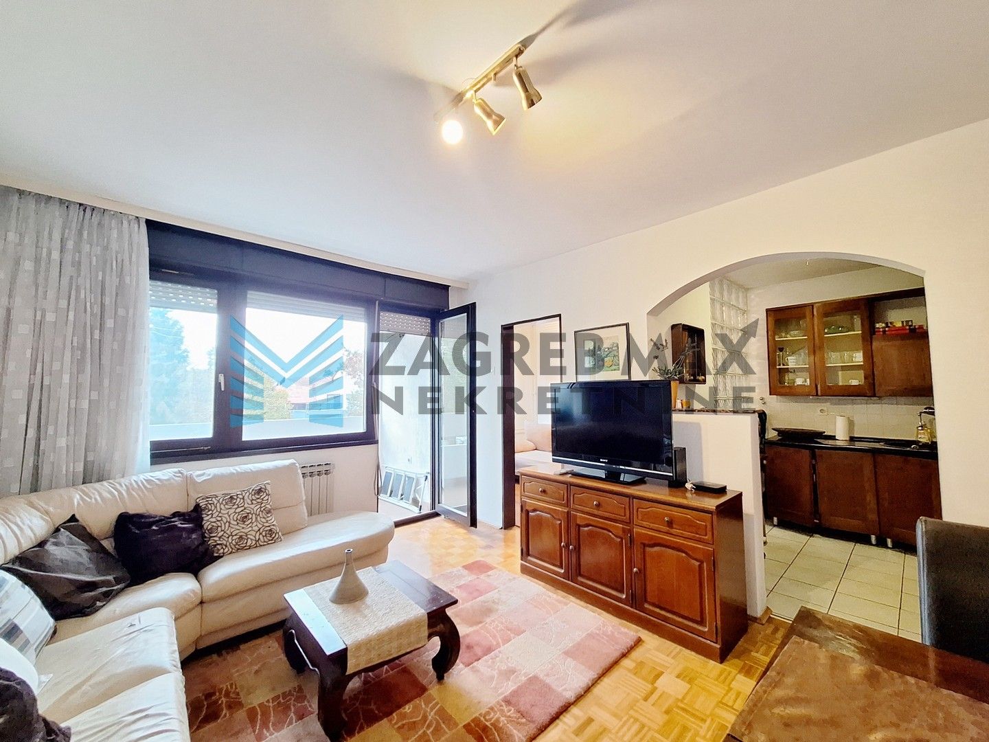 Zagreb - GAJEVO - Predovečka - 4-sobni, komotan, loggia