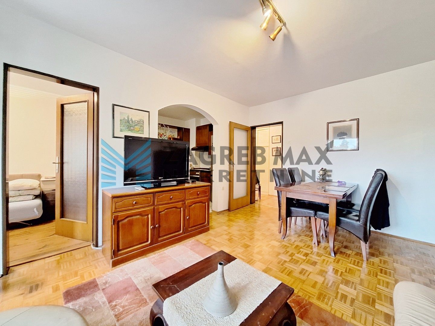 Zagreb - GAJEVO - Predovečka - 4-sobni, komotan, loggia