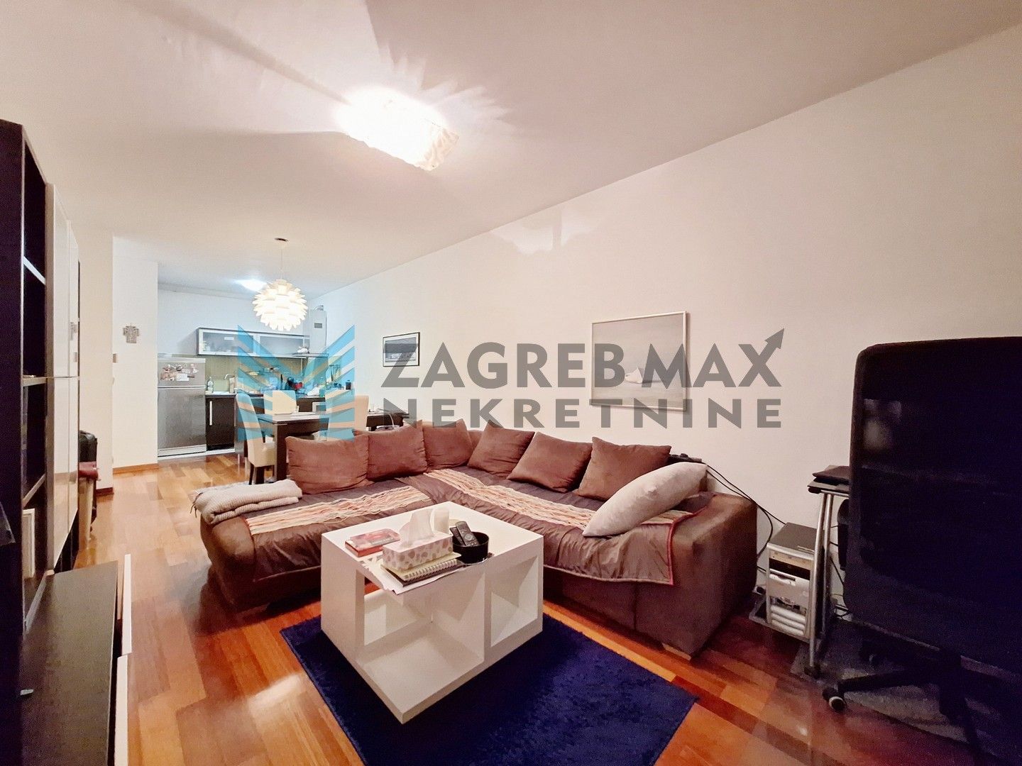 Zagreb - STENJEVEC - Stenjevečka - 2-sobni, prostran, loggia, parkirno mjesto