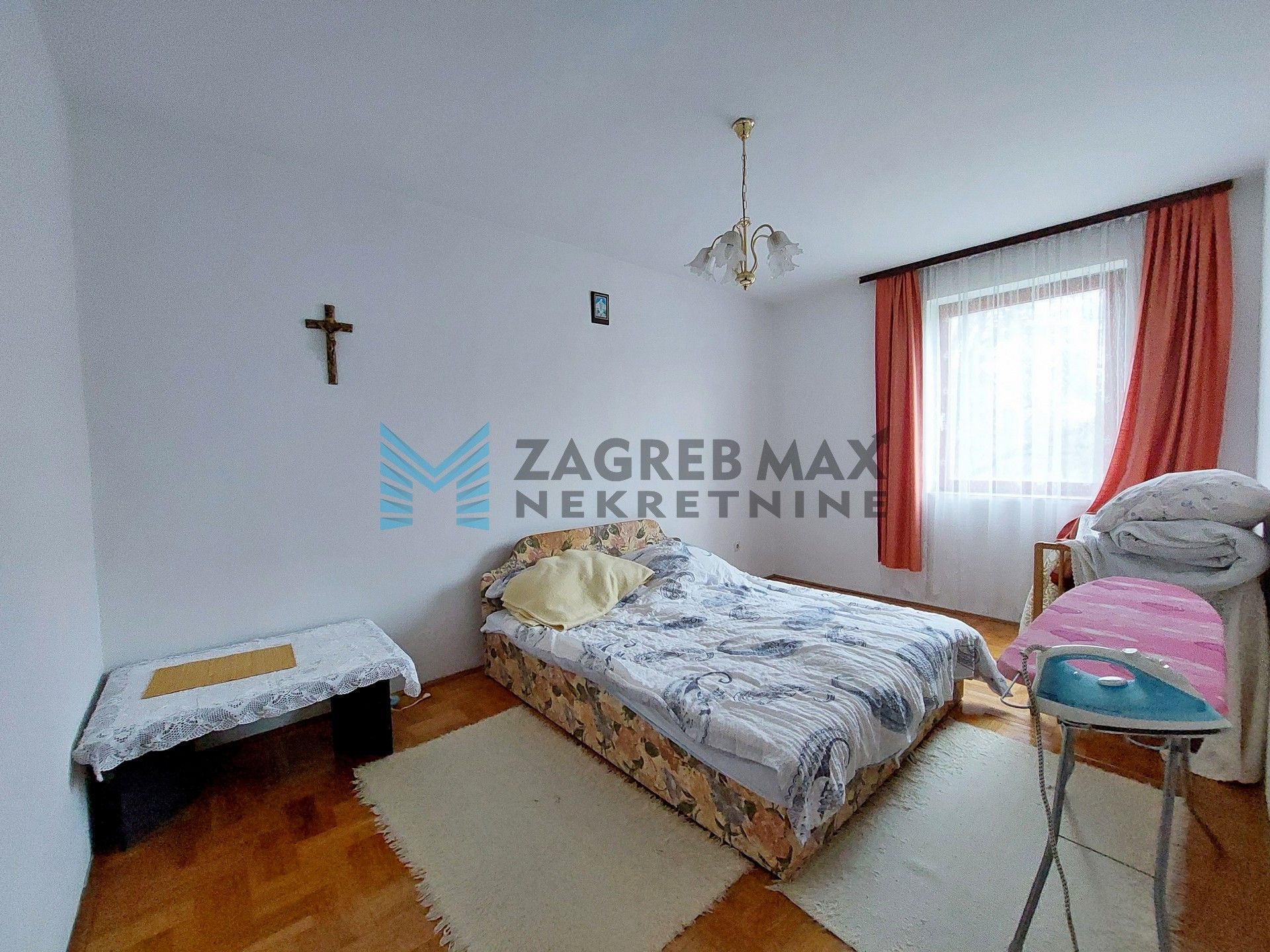 Zagreb - DUGO SELO (Mala Ostrna) - Omladinska - kuća 121 m2, dvorište 856 m2