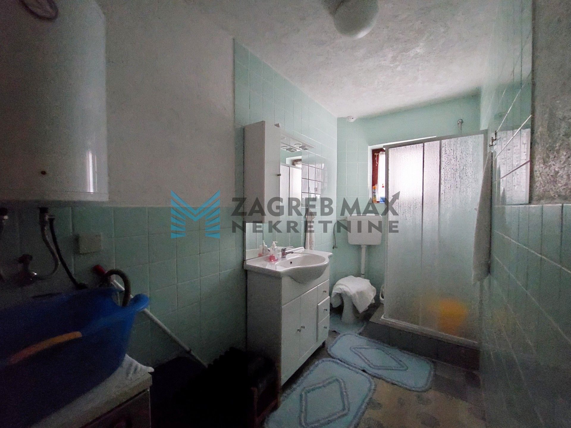 Zagreb - DUGO SELO (Mala Ostrna) - Omladinska - kuća 121 m2, dvorište 856 m2