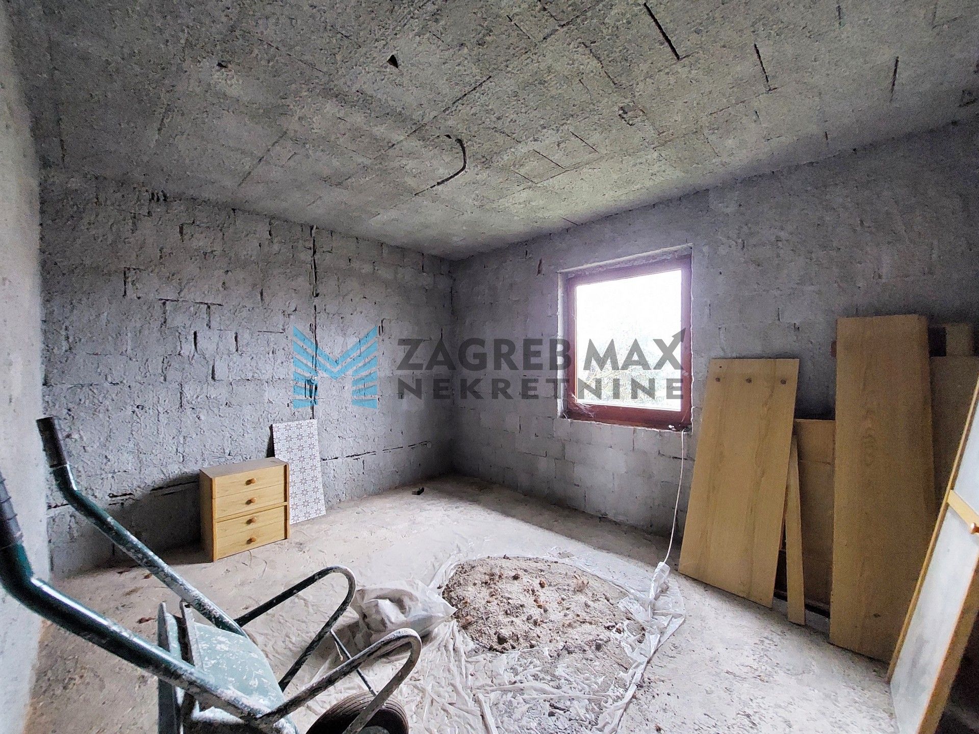 Zagreb - DUGO SELO (Mala Ostrna) - Omladinska - kuća 121 m2, dvorište 856 m2