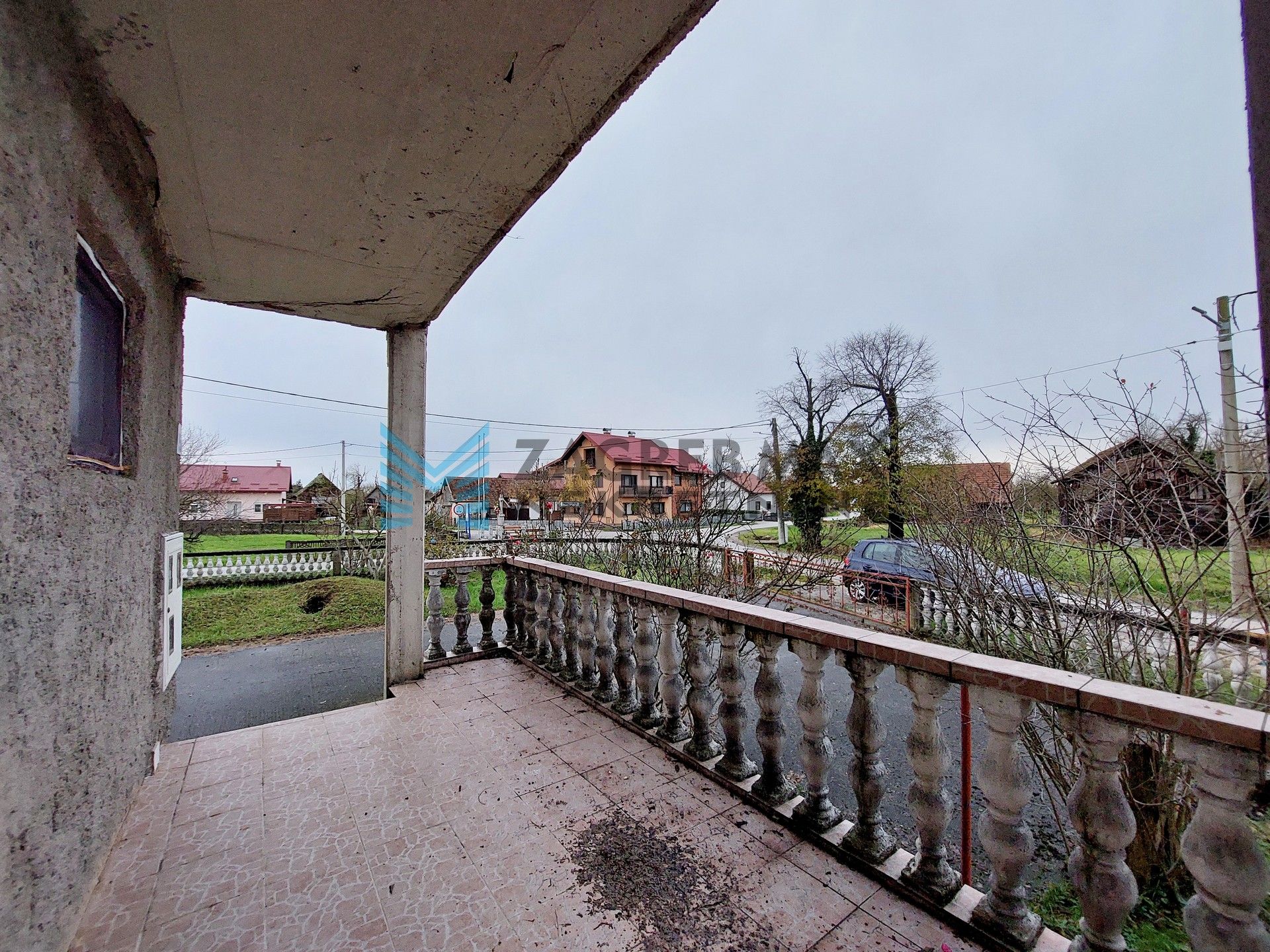 Zagreb - DUGO SELO (Mala Ostrna) - Omladinska - kuća 121 m2, dvorište 856 m2