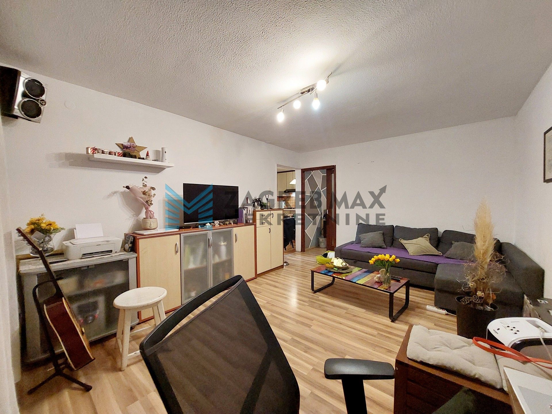 Zagreb - DUGAVE - sv. Mateja - 3-sobni, spremište, lođa