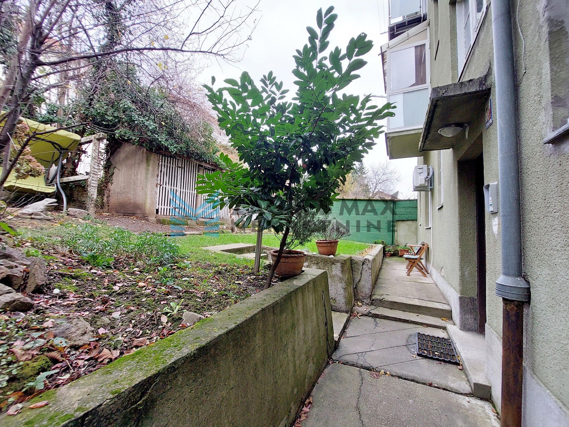 Zagreb - LAŠĆINA - Filipovićeva - 3-sobni, spremište, dvorište, lođa