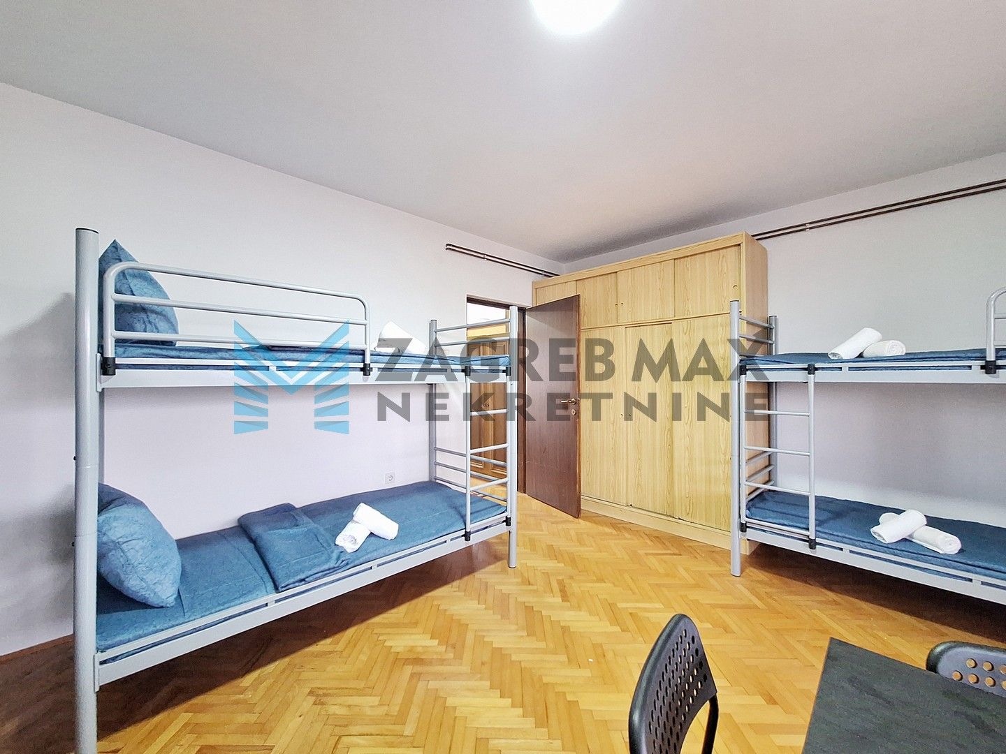 Zagreb - SESVETSKI KRALJEVEC - Dugoselska - smještaj za radnike - 32 osobe