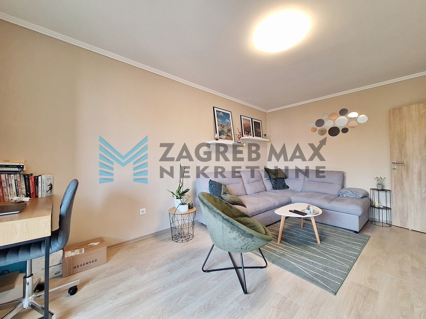 Zagreb - VOLTINO - Svilajska - 2-sobni, adaptiran, niske režije, balkon