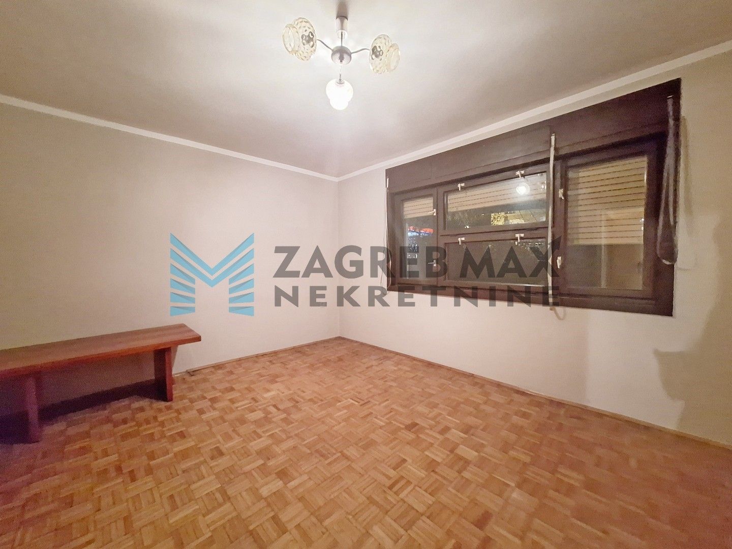 Zagreb - SESVETE - Sesvetska - 3-sobni, u kući, za renovaciju