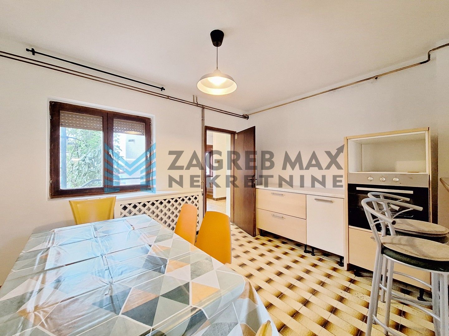 Zagreb - POLJANICA BISTRANSKA - smještaj za radnike - 7 osoba