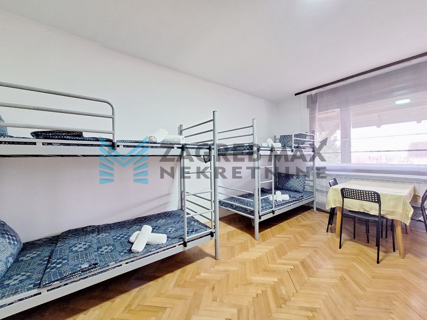 Zagreb - SESVETSKI KRALJEVEC - Dugoselska - smještaj za radnike - 32 osobe