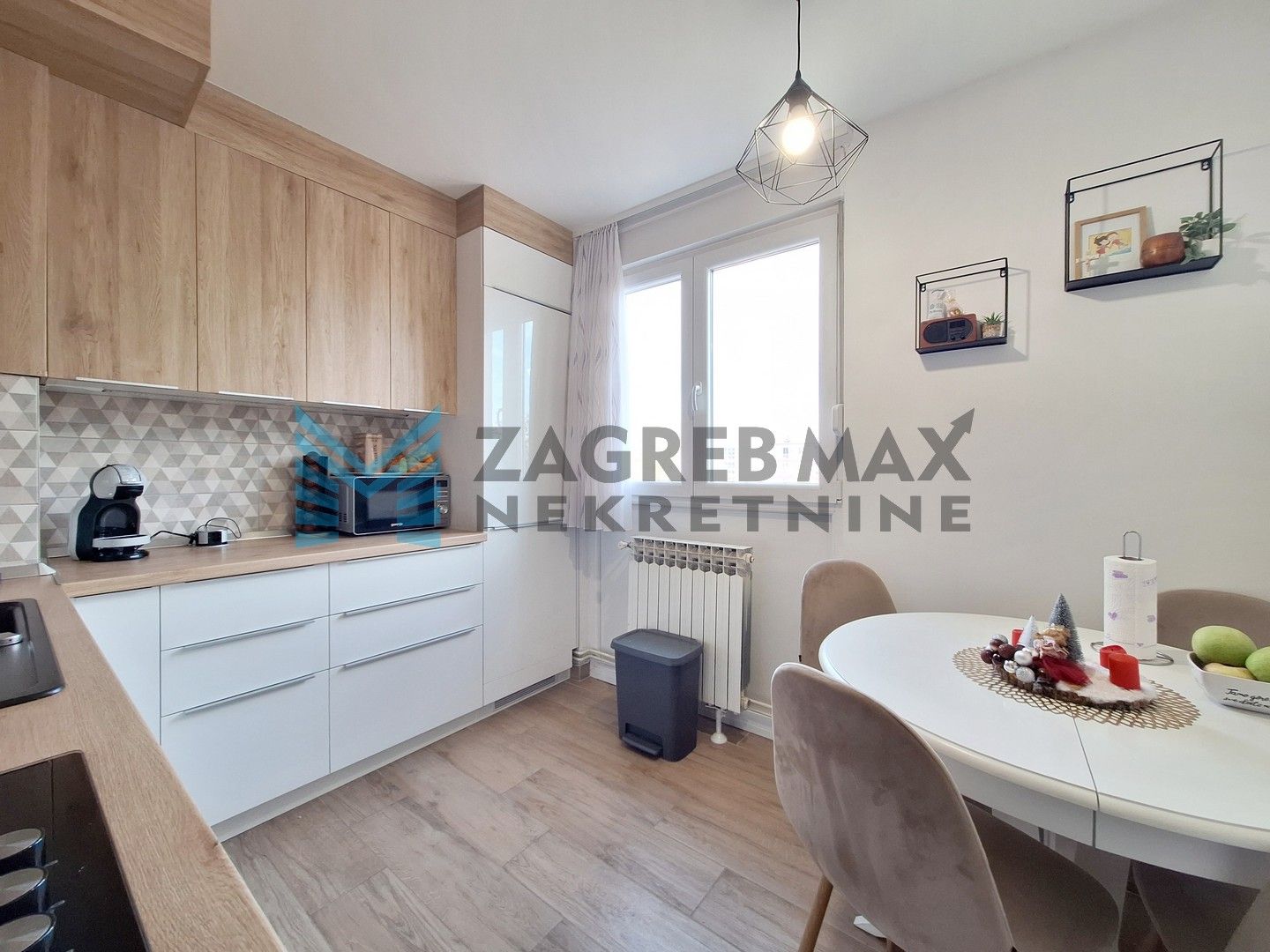 Zagreb - VOLTINO - Svilajska - 2-sobni, adaptiran, niske režije, balkon