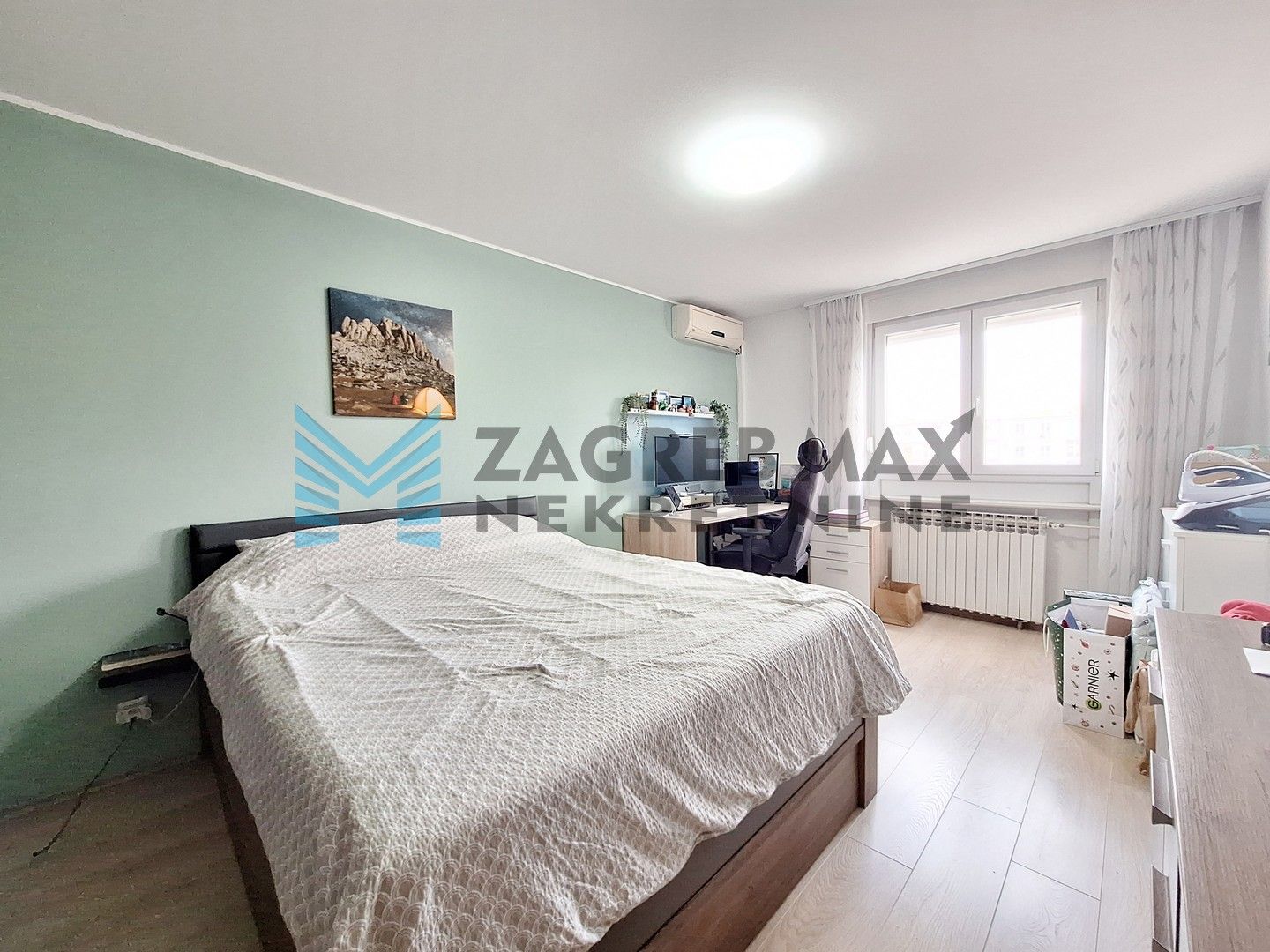 Zagreb - VOLTINO - Svilajska - 2-sobni, adaptiran, niske režije, balkon