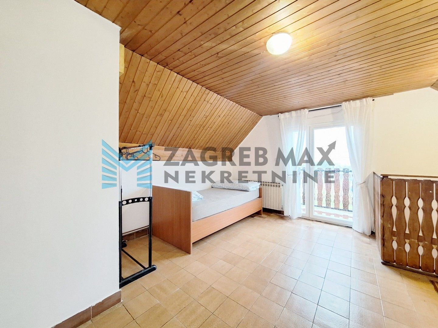 Zagreb - POLJANICA BISTRANSKA - smještaj za radnike - 7 osoba