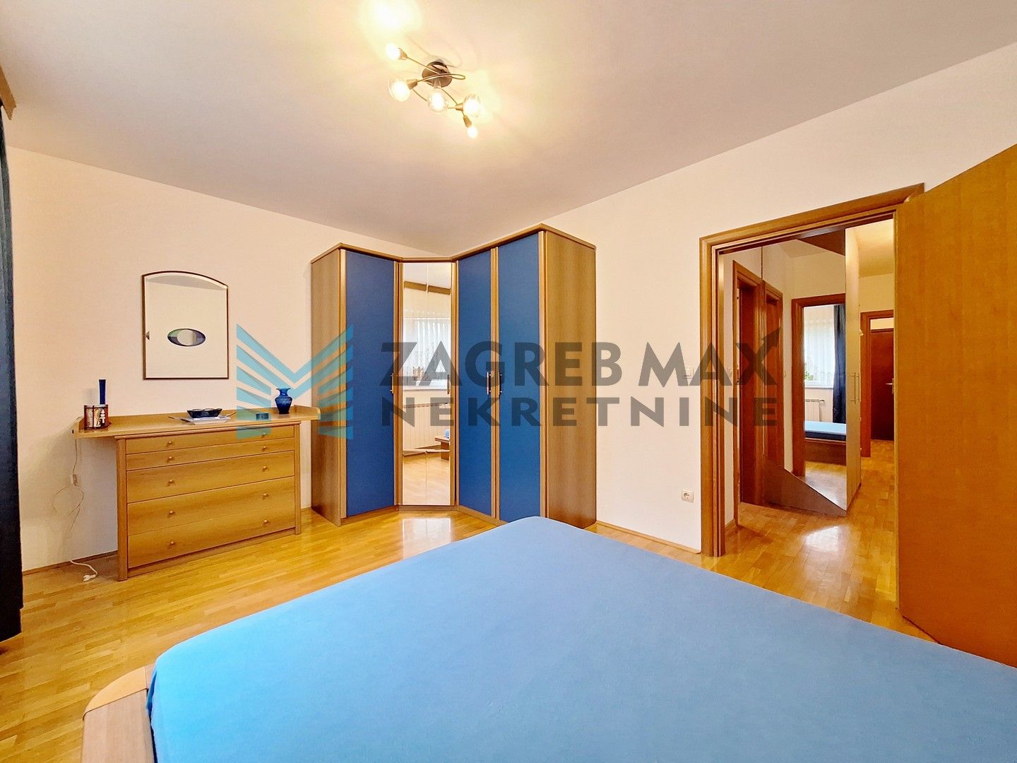 Zagreb - MAKSIMIR - Gornji Bukovac - 4-sobni, prostran, svijetao, dvorište +2PM