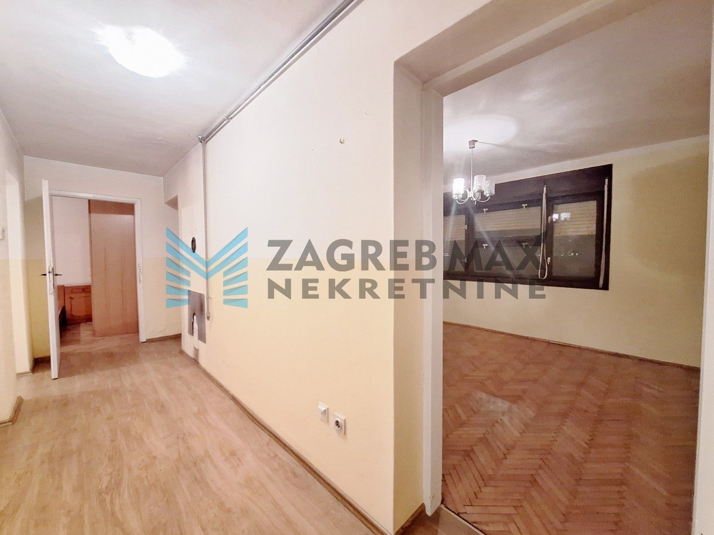 Zagreb - SESVETE - Sesvetska - 3-sobni, u kući, za renovaciju