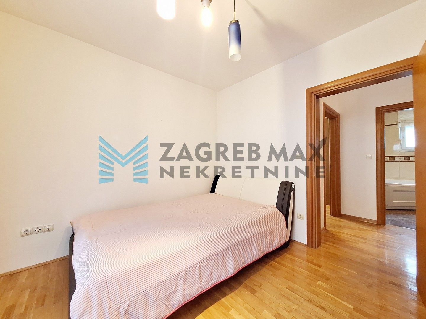 Zagreb - MAKSIMIR - Gornji Bukovac - 4-sobni, prostran, svijetao, dvorište +2PM