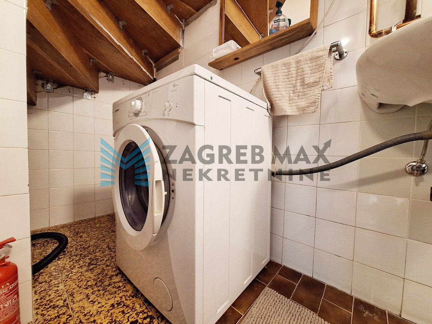 Zagreb - POLJANICA BISTRANSKA - smještaj za radnike - 7 osoba