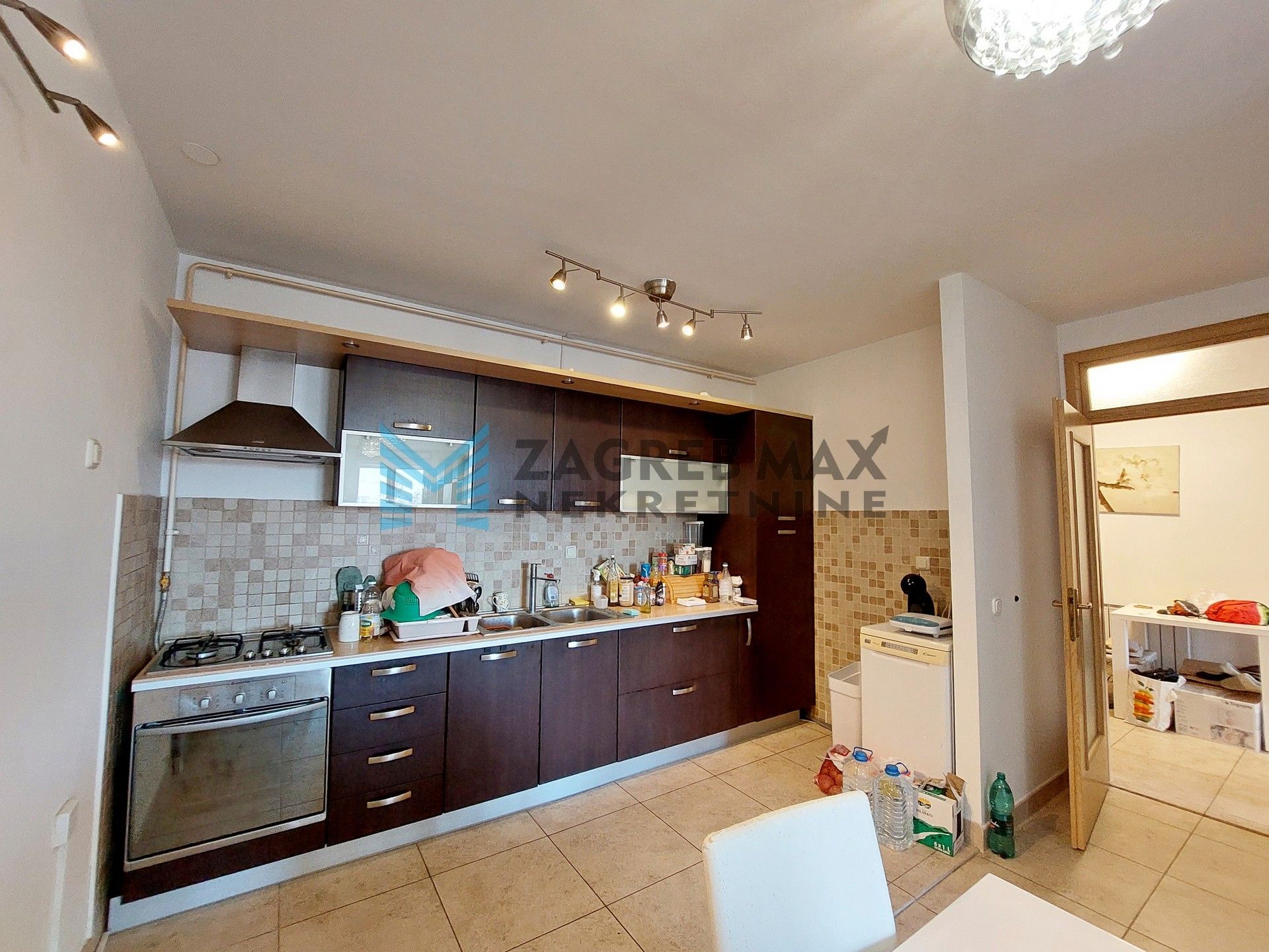 Zagreb - RUDEŠ - Zagrebačka - 3-sobni, svijetao, uređen, garaža, lođa